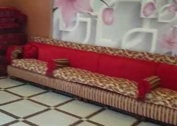 شاليه بمجلس داخلي وغرفتين نوم 