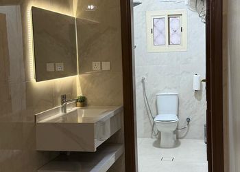 شقة فاخرة بغرفة نوم وصالة