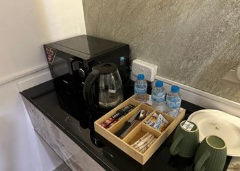 استديو هادئ بدخول ذاتي 