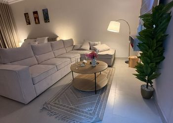 استديو بدخول ذاتي وتصميم هادئ 