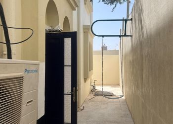 شقة بصالة وغرف نوم