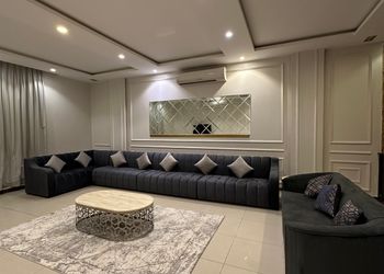 شاليه صاله مع مطبخ وجلسه خارجيه