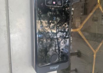 شقة بغرفة معيشة وغرفتين نوم 