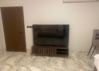 استديو بسرير ماستر وجلسة جانبية