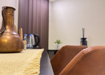 شقة بغرفتين نوم وصالة
