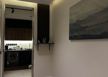 استديو هادئ بدخول ذاتي 