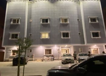 استديو بسرير ماستر وجلسة 