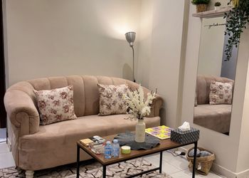 استديو بسرير ماستر وجلسة جانبية 
