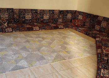 شاليه بمسبح خارجي وجلسة خارجية