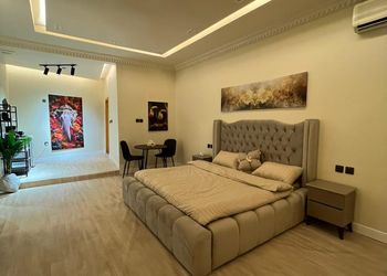استديو بسرير ماستر ودخول ذاتي