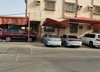 استديو بدخول ذاتي 