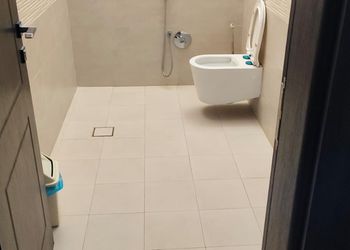 شاليه بصالة مريحة مطلة على المسبح