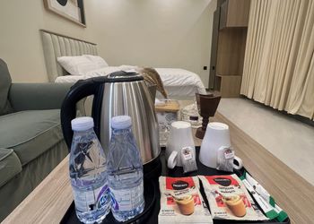 استديو هادئ بدخول ذاتي 