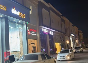 شقة بغرفة نوم وصالة جلوس