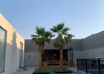 شاليه بجلسة خارجية ومسبح