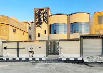 شقة راقية غرفة نوم ومجلس ومطبخ