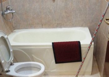 شقة بغرفتين نوم وصالة 
