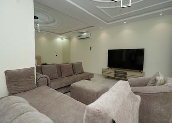 استديو هادئ بسرير ماستر 