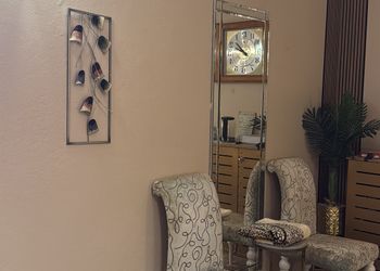 استديو بأثاث مريح وبسيط 