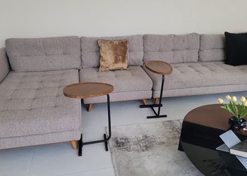 شاليه بمسطح اخضر و مسبح