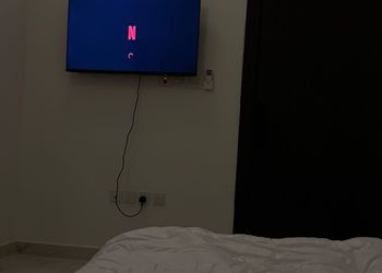 استديو هادئ بسرير ماستر 