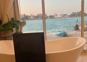 استديو بسرير ماستر وجلسة جانبية 