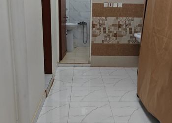 استراحة بغرفه نوم ومجالس