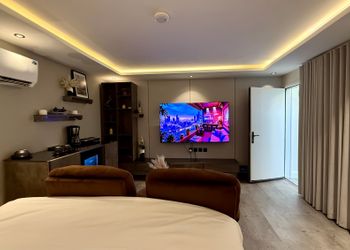 استديو هادئ بسرير ماستر دخول ذكي