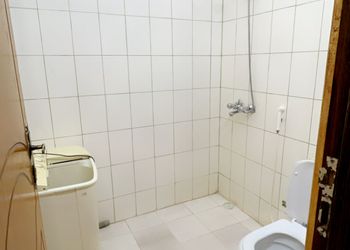 استراحة بمجالس وغرفة نوم 
