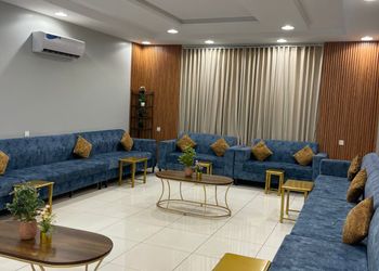 شاليه بألعاب أطفال ومسبح