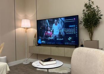 استديو بسرير ماستر وجلسة جانبية 