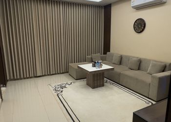شقة بغرفة نوم وصالة 