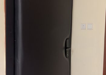 شقة بغرفة معيشة وغرفة نوم 
