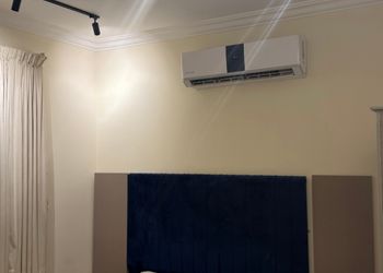 استديو بسرير ماستر 