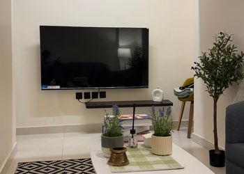 شقة بغرفتين نوم ودخول ذاتي 