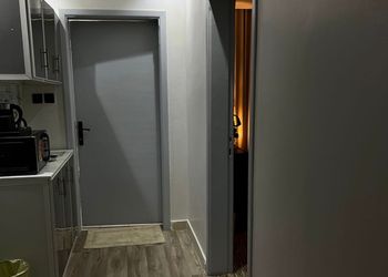 استديو هادئ بسرير ماستر 