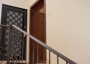 استديو بسرير ماستر وجلسة 