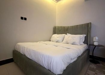 استديو بسرير ماستر