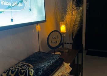 شقة بغرفتين نوم وصالة