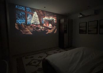 شقة فاخرة بغرفتين نوم و سينما