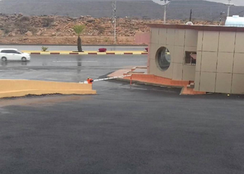 فيلا بمجلس وغرف نوم 
