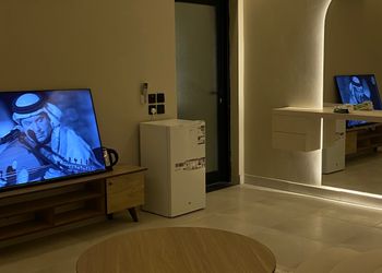 استديو بسرير ماستر وجلسة جانبية