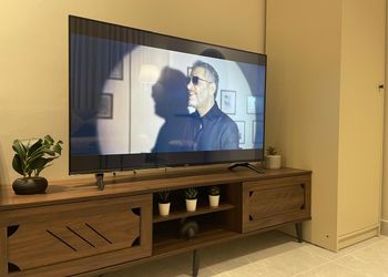 استديو بسرير ماستر