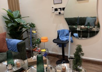 شقة بغرفة معيشة وغرفة نوم 