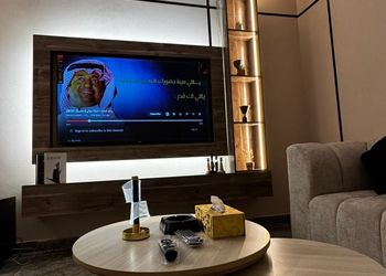 استديو هادئ بسرير ماستر