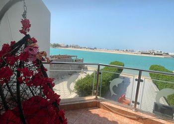 فيلا بالعاب رمليه 
