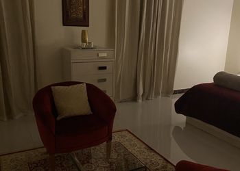 شقة بجلسة خارجية وغرفتين نوم 
