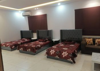 شاليه بمسطح اخضر