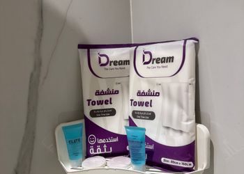 شقة بغرفتين نوم وصالة 