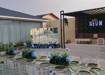 شاليه بمسبح والعاب مائيه